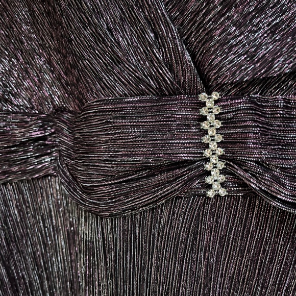 R&M Richards 18 Long Metallic Pleated Capelet Dress W/Mock Surplus Ruched Waist - Picture 8 of 15